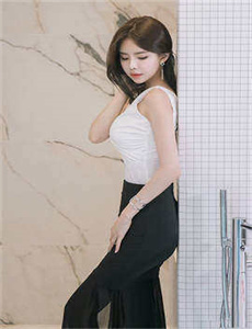 《充气娃实战使用视频-肉体裸交丰满丰满少妇在线观看》