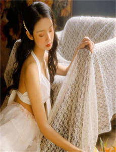 《老鸟游吧-少年巨物征服美妇名器》