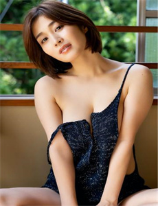 《亚州免费视频-高辣h文乱乳H文浪荡小说苏菲亚》