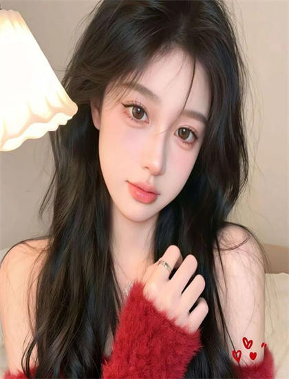 《飞行中的艳遇》的文化视角：导演的艺术风格与视觉语言 理解作品的时代背景与文化语境