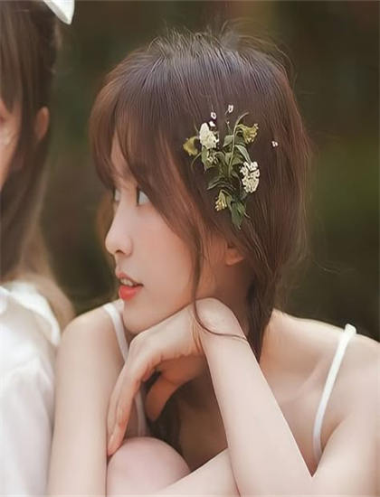 和两个儿子共享洞穴的继母剪辑手法分析：节奏把控与转场技巧探讨